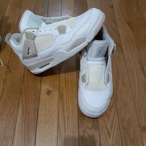 Jordan 4's retro